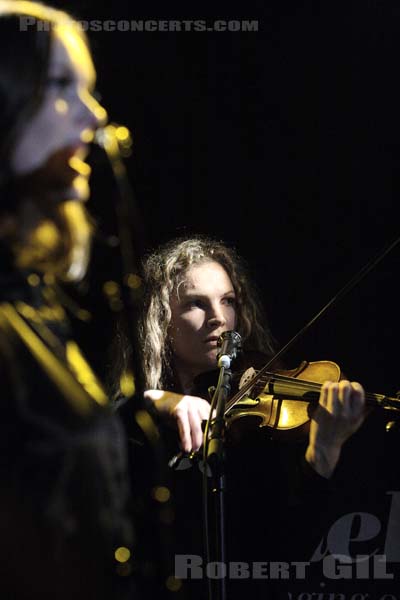 ANE BRUN - 2008-04-19 - PARIS - La Maroquinerie - 